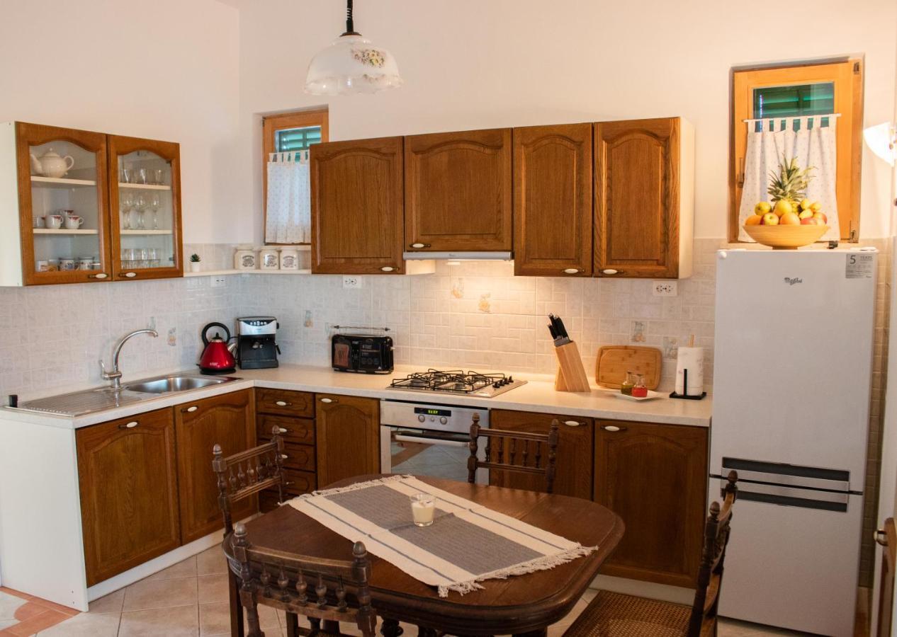 Apartments Summer Touch Petrčane Kültér fotó